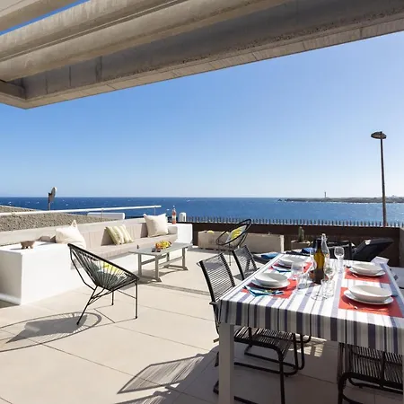 아파트 Home2book Design & Breathtaking Sea Views El Poris 포리스 데 아보나