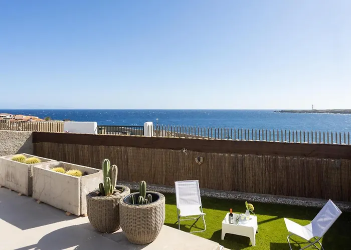 Home2book Design & Breathtaking Sea Views El Poris Daire